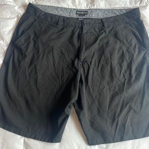 Men’s Hang Ten shorts size 40